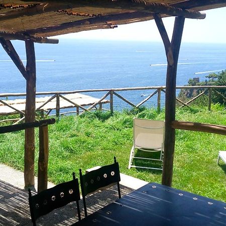 Apartamento Sea Breeze House Amalfi Exterior foto